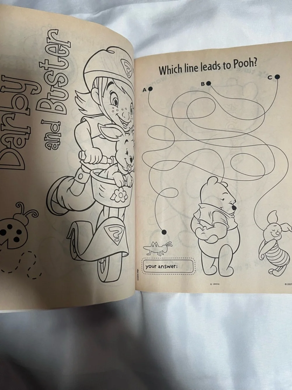 2009 My Friends‎ Tigger & Pooh Coloring Book Silly Ol Bear Disney Kids